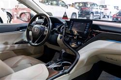 تۆیۆتا کامری